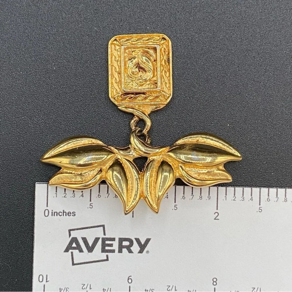 Liz Claiborne LCi Vintage Dangly Gold Tone Rose Brooch - Picture 3 of 8